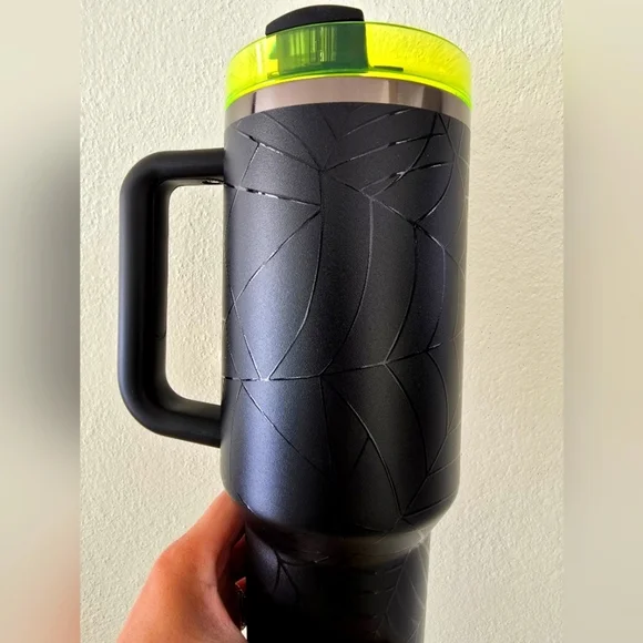 NWT Stanley Halloween Spider Design Web Glow Quencher H20 Flowstate 40 oz - Picture 6 of 9